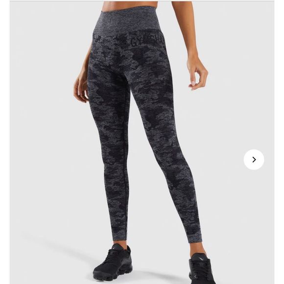 Gymshark Pants - Gymshark adapt camo seamless black legging